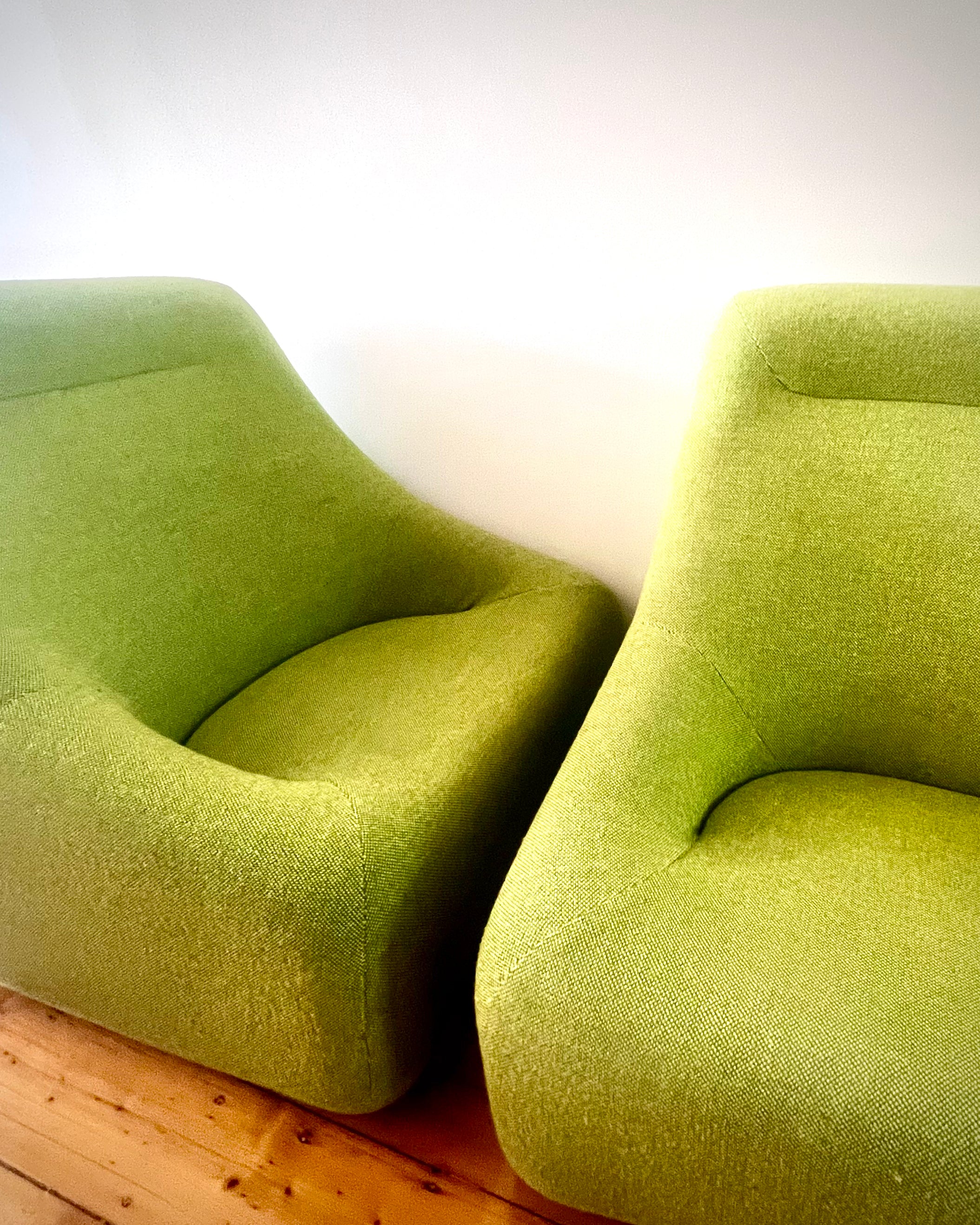 Grant Featherston “Numero IV” Highback Chairs