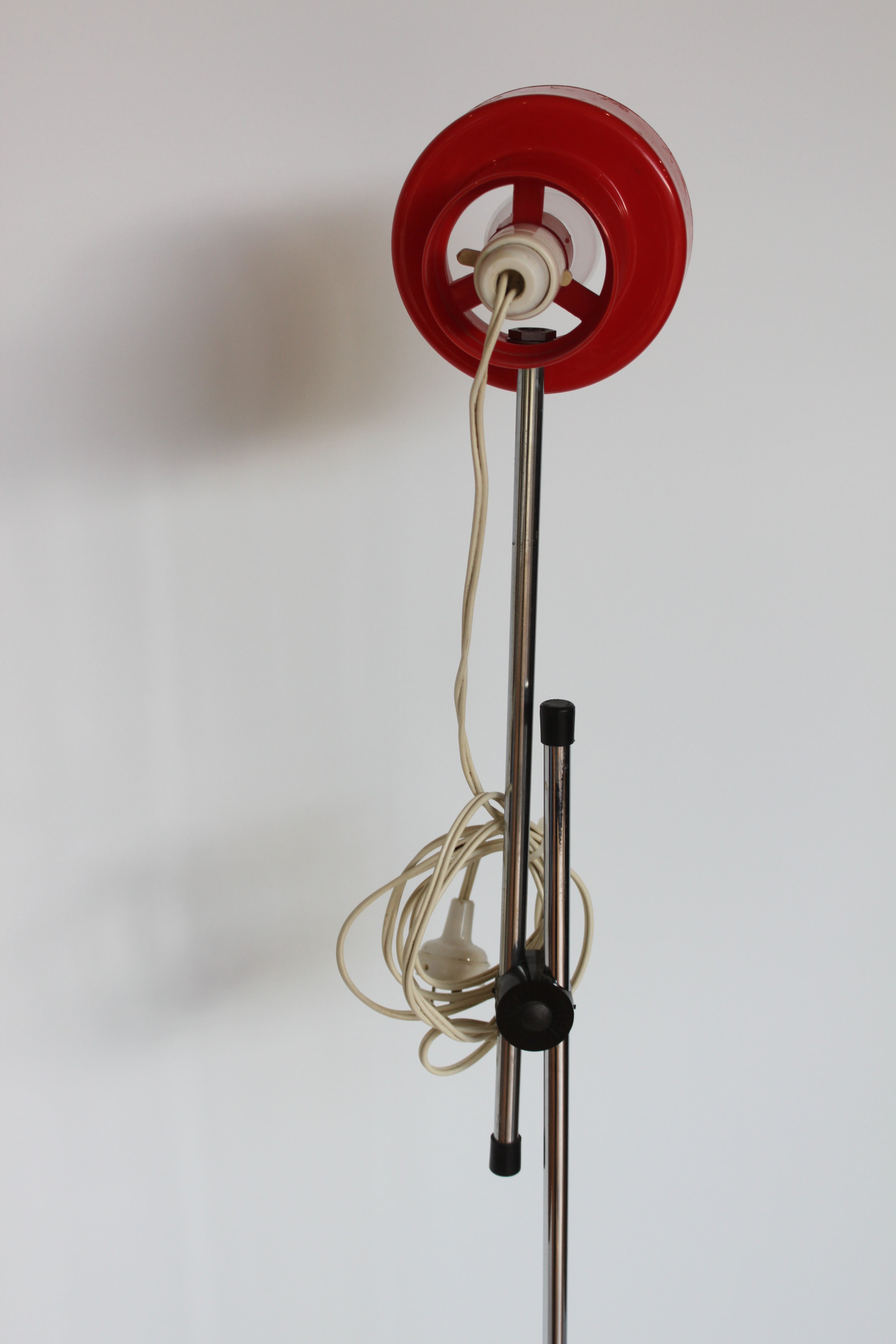 Mid-Century Adjustable Floor Lamp – Red Shade & Base