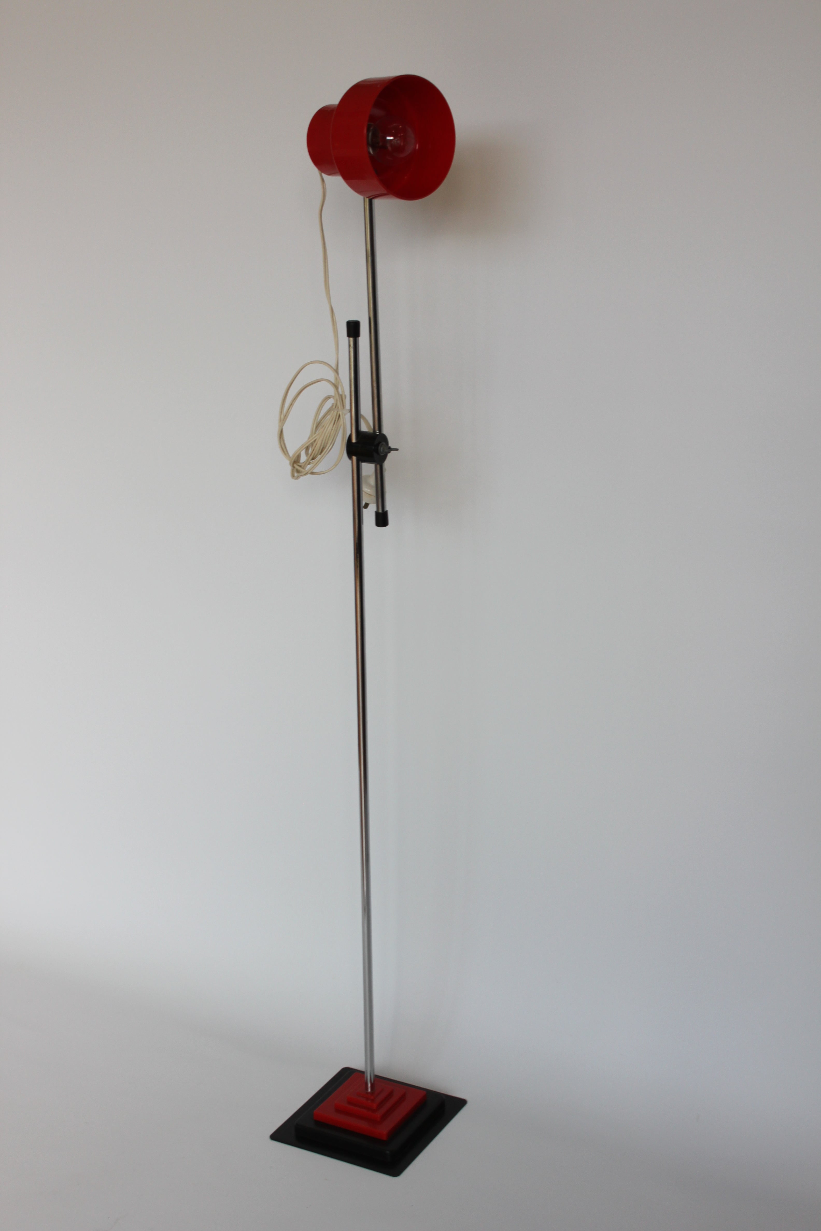 Mid-Century Adjustable Floor Lamp – Red Shade & Base