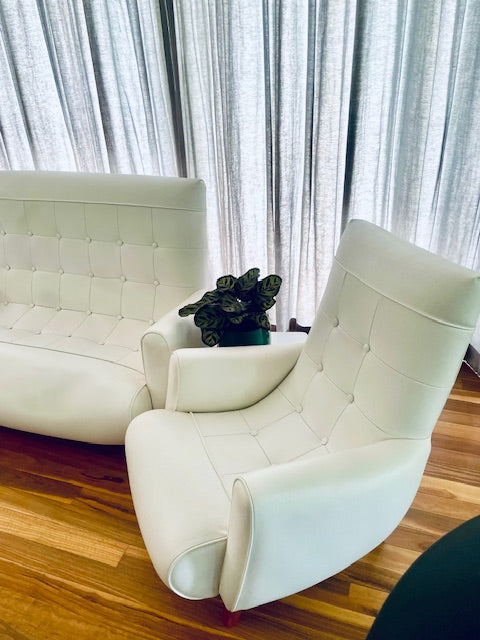 sleepy hollow midcentury lounge suite white