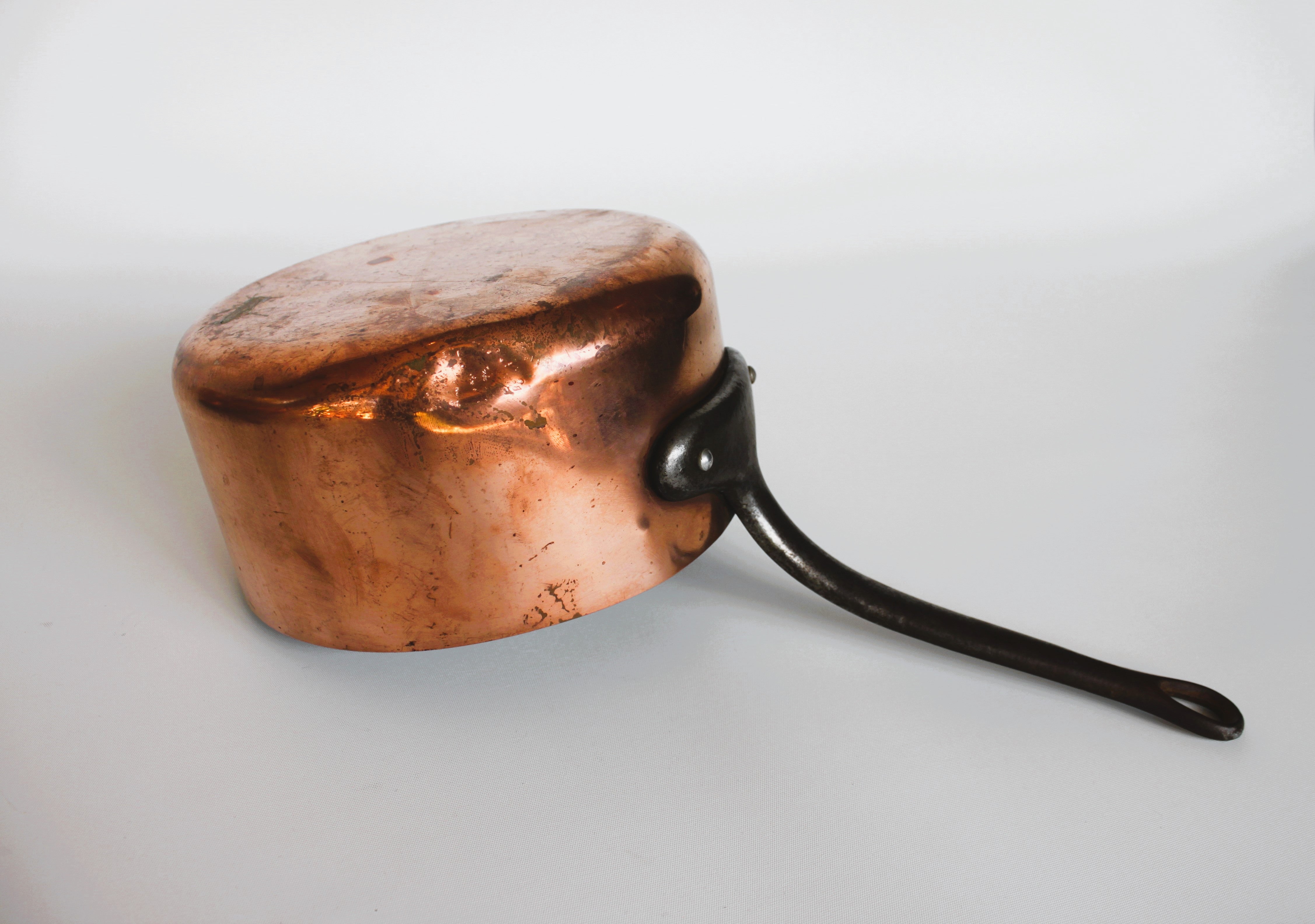**Heavy Gauge French Copper Saucepan Set — c.1900