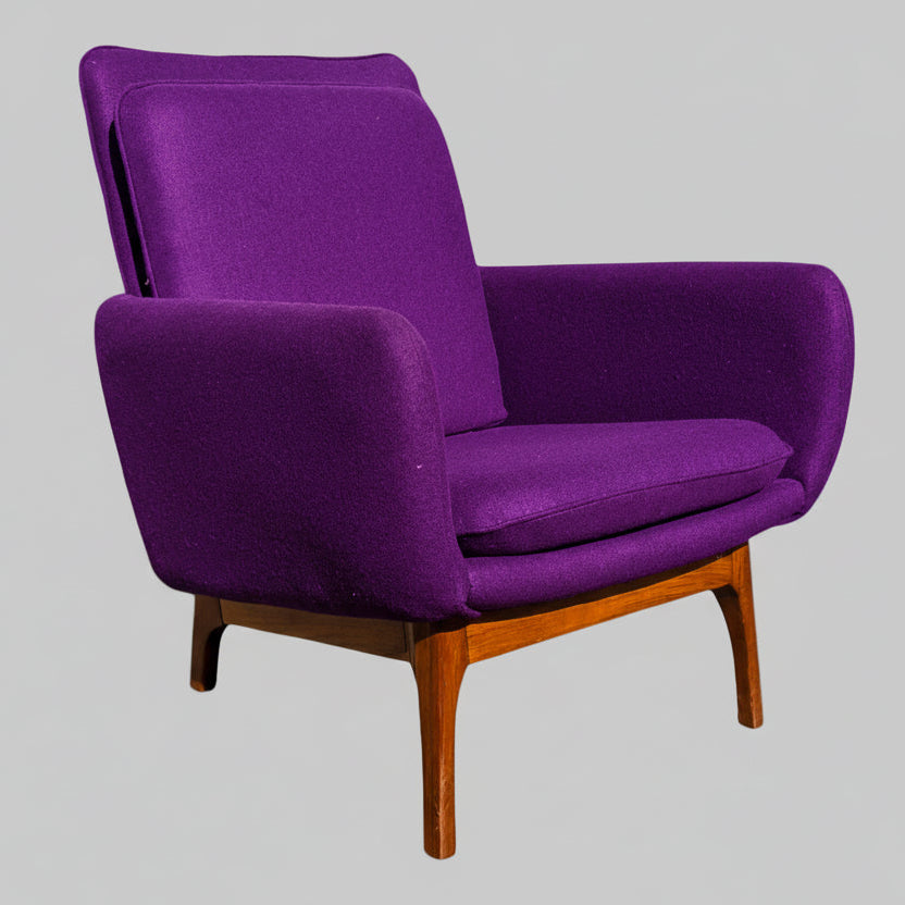 Danish deluxe ziva arrmchair in new purple felt