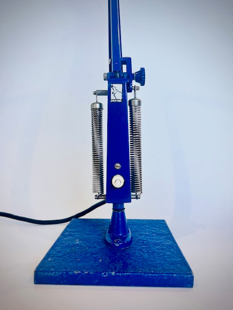 planetk_midcentury_lamp_blue_base